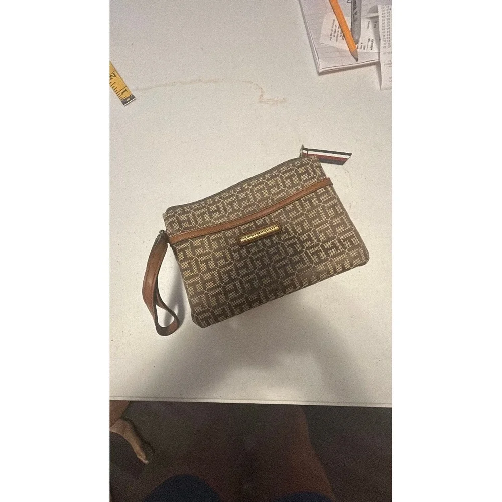 Tommy Hilfiger Monogram Wristlet